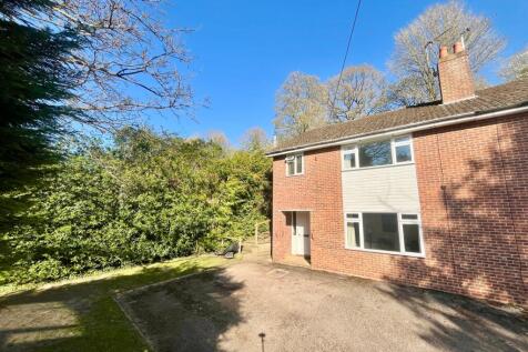The Common, Wellington Heath... 4 bed semi
