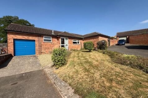 Churchill Meadow, Ledbury, HR8 2 bed detached bungalow for sale