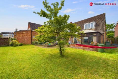 Ramsey Road, Cambridgeshire PE27 4 bed detached house for sale