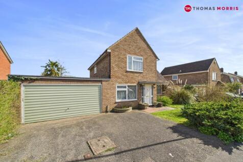 Acacia Avenue, Cambridgeshire PE27 3 bed detached house for sale