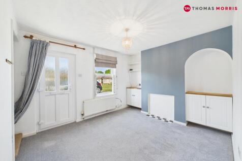 Oxford Road, Cambridgeshire PE27 2 bed end of terrace house for sale