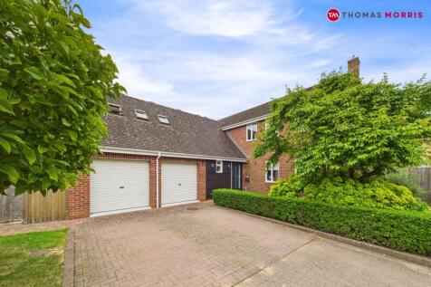Rose Meadows, Huntingdon PE28 4 bed detached house for sale