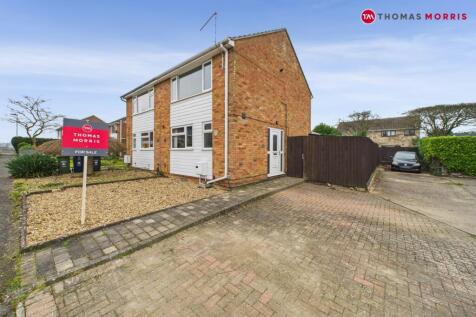 2 bedroom semi-detached house for sale