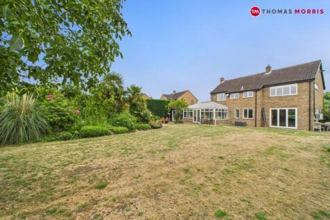 High Street, Huntingdon PE28 5 bed detached house for sale