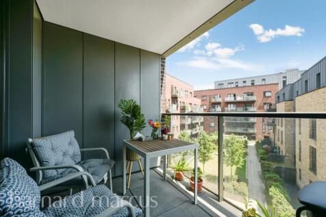 1 bedroom flat for sale