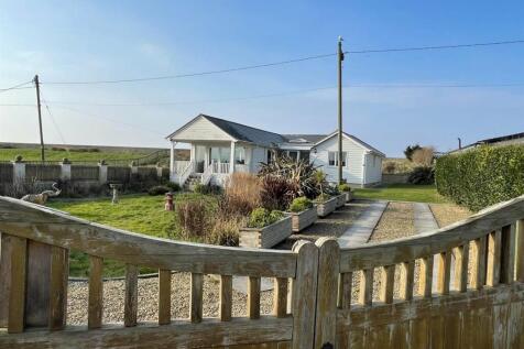 4 bedroom detached bungalow for sale