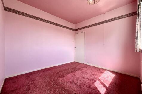3 bedroom semi-detached bungalow for sale