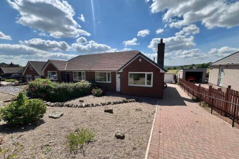 2 bedroom semi-detached bungalow for sale