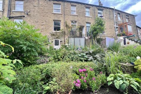 Branch Street, Huddersfield 2 bed terraced house for sale