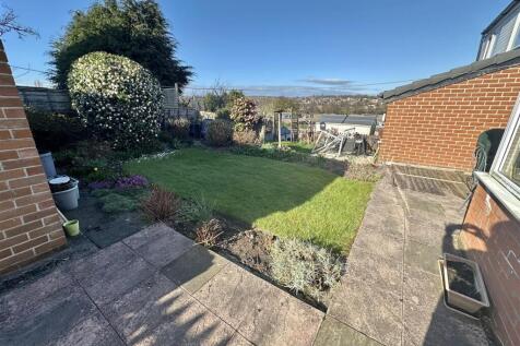 3 bedroom semi-detached bungalow for sale