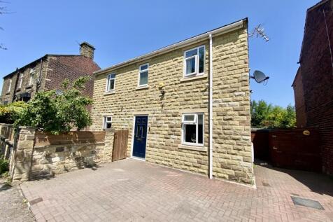 Savile Place, Mirfield 3 bed detached house for sale