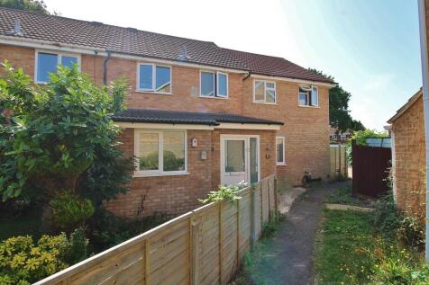 4 bedroom end of terrace house for sale