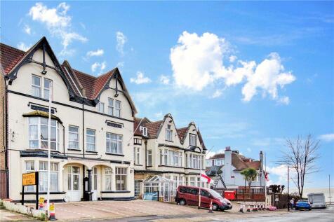 17 bedroom link detached house for sale