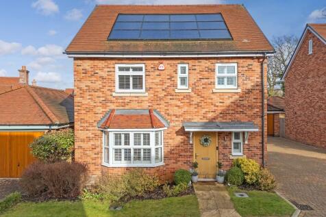 Sycamore Close, Great Warley, Brentwood 3 bed detached house for sale