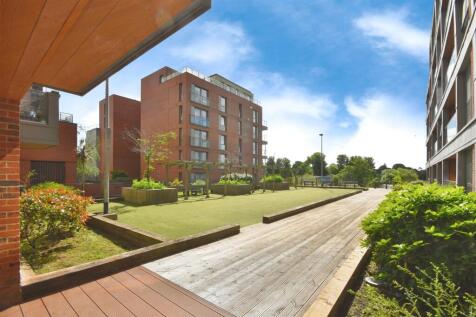 High Street, Brentford 1 bed flat for sale