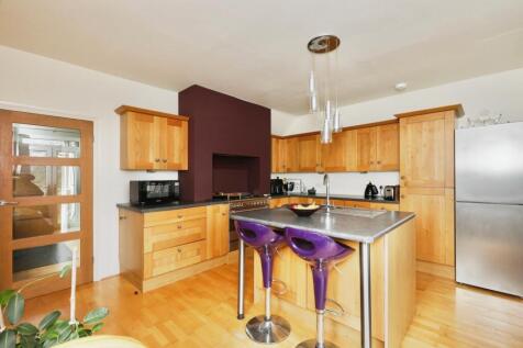 Hutcliffe Wood Road, Beauchief... 3 bed semi