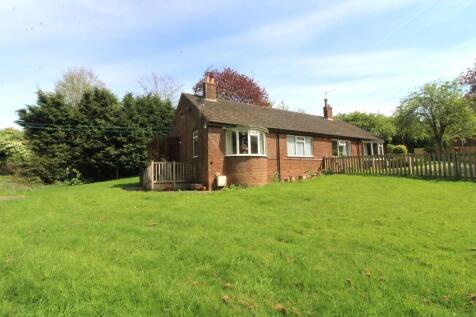 Dennington Lane, Crigglestone, Wakefield 2 bed bungalow for sale