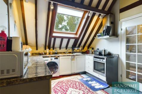 Forsters Farm Court, Aldermaston... 1 bed apartment for sale