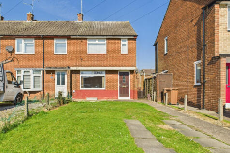 2 bedroom end of terrace house for sale