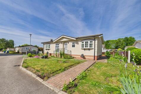 2 bedroom park home for sale