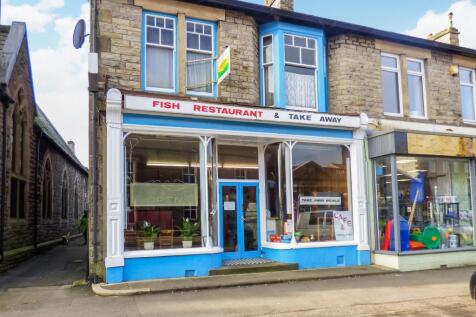 Horseshoe Fish & Chip Shop, 50/52... 2 bed end of terrace house for sale