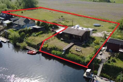 2 bedroom lodge for sale