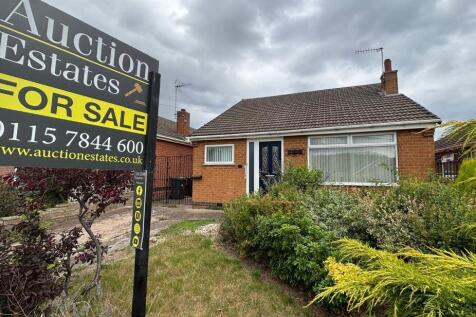 2 bedroom detached bungalow for sale