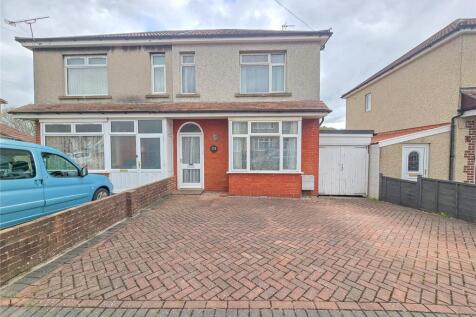 Stradbrook Avenue, Bristol BS5 3 bed semi