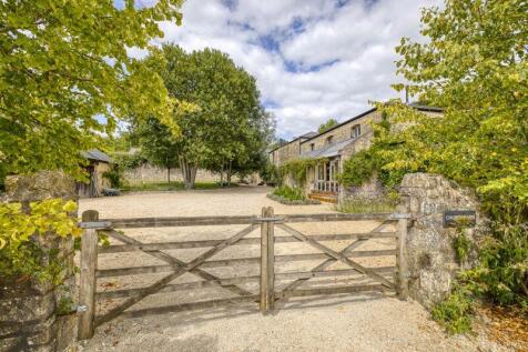 Near Bruton BA4 5 bed barn conversion for sale