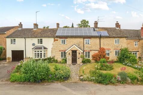 4 bedroom cottage for sale
