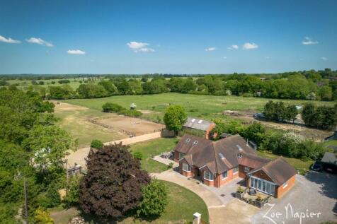 Ingatestone 4 bed detached house for sale