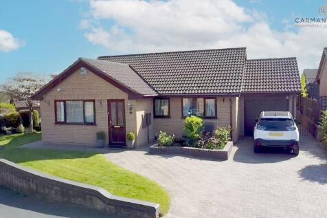 The Beeches, Hawarden, CH5 3 bed detached bungalow for sale
