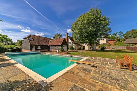The Street, Buntingford SG9 4 bed character property for sale