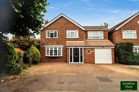 Ashbourne Road, Broxbourne EN10 4 bed detached house for sale