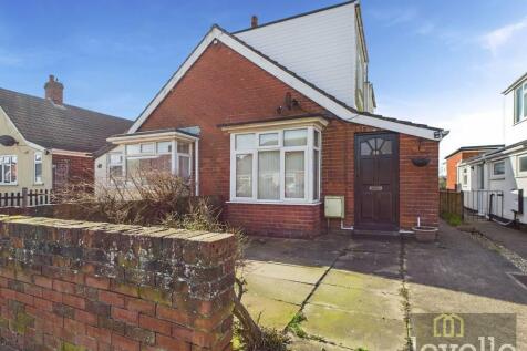 3 bedroom semi-detached bungalow for sale