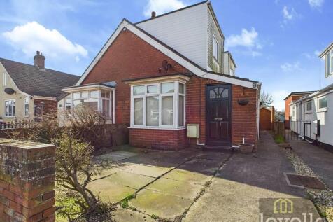 St Andrews Road, Mablethorpe LN12 3 bed semi
