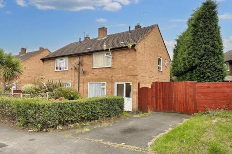 2 bedroom semi-detached house for sale
