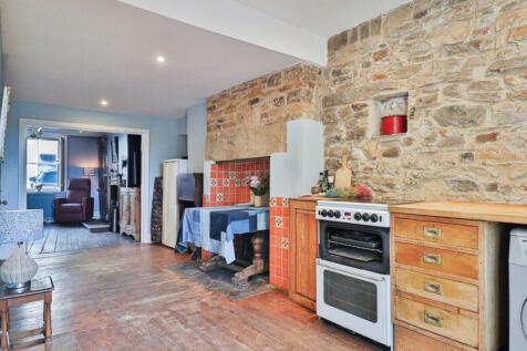 Newgate, Barnard Castle 4 bed terraced house for sale