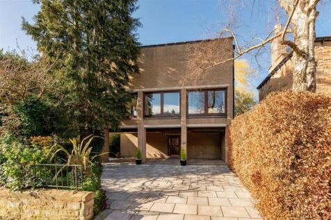 Queen's Crescent, Newington... 3 bed detached house for sale