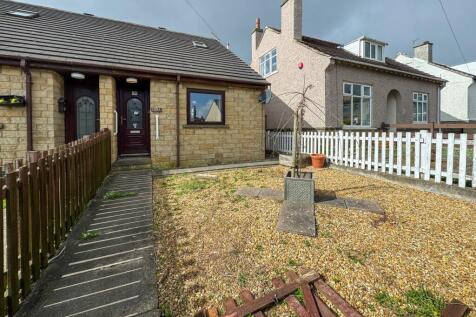 2 bedroom semi-detached bungalow for sale