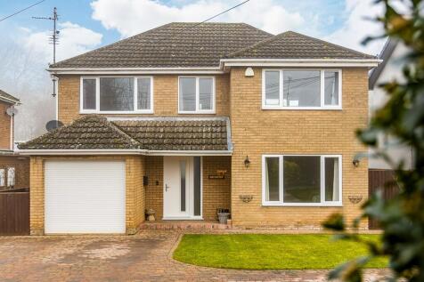 4 bedroom detached house for sale