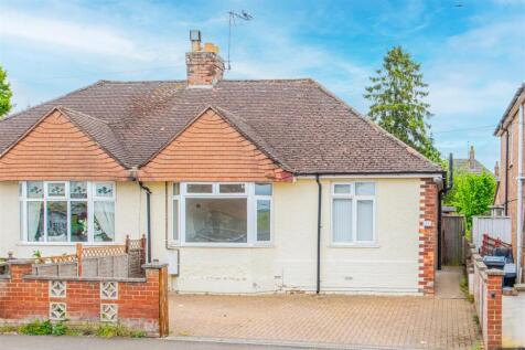 2 bedroom bungalow for sale