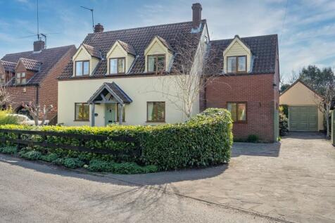 Black Street, Gisleham 4 bed detached house for sale