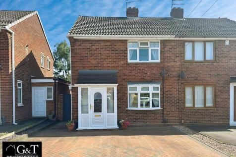 2 bedroom semi-detached house for sale