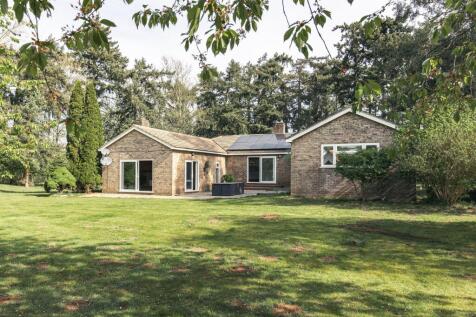 Thetford 4 bed detached bungalow for sale
