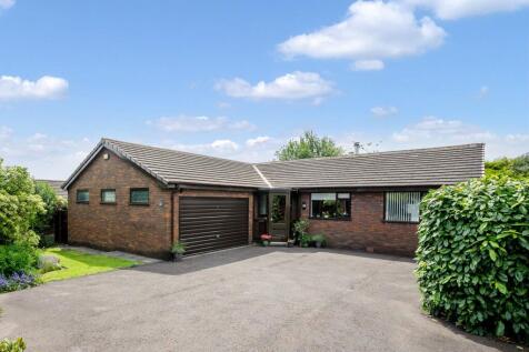 4 bedroom detached bungalow for sale