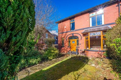 4 bedroom semi-detached house for sale