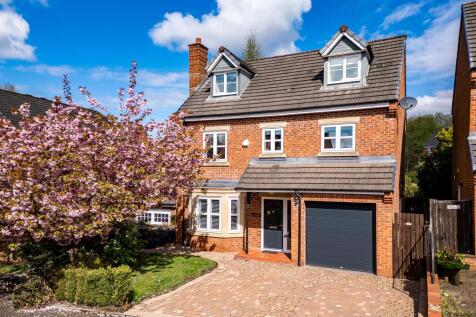 6 bedroom detached house for sale