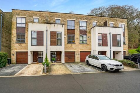 3 bedroom town house for sale