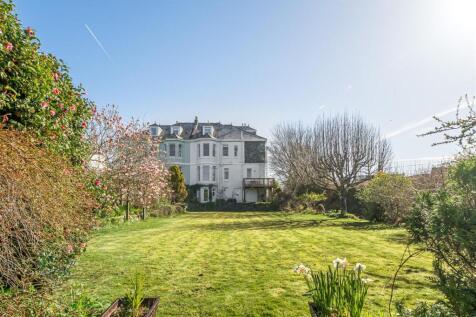 7 bedroom semi-detached house for sale